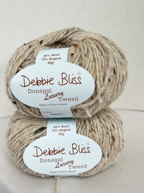 2 Debbie Bliss Angora Wool Donegal Luxury Tweed 50 g e Same dye lot Made Ireland